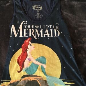 🎉SALE🎉 Disney Tank